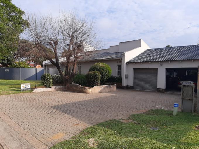 3 Bedroom House for Sale For Sale in Fleurhof - MR573351