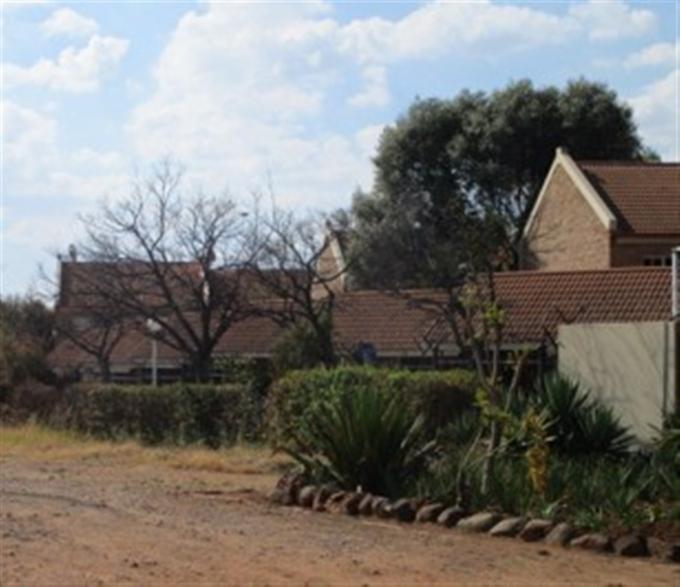 Standard Bank SIE Sale In Execution Sectional Title for Sale in Centurion Central - MR573355