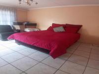 Bed Room 1 of property in Dobsonville