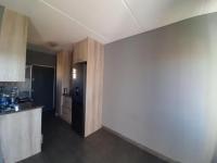 Lounges - 15 square meters of property in Fleurhof