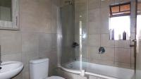 Bathroom 1 - 5 square meters of property in Montana