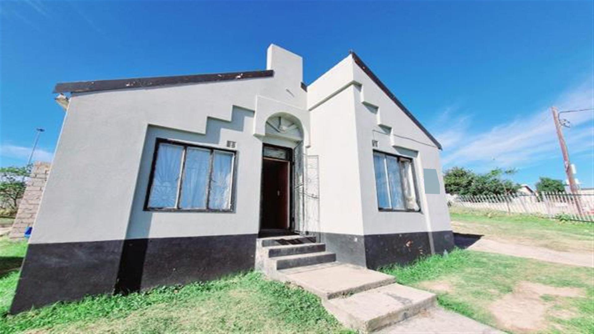 Front View of property in Umtata