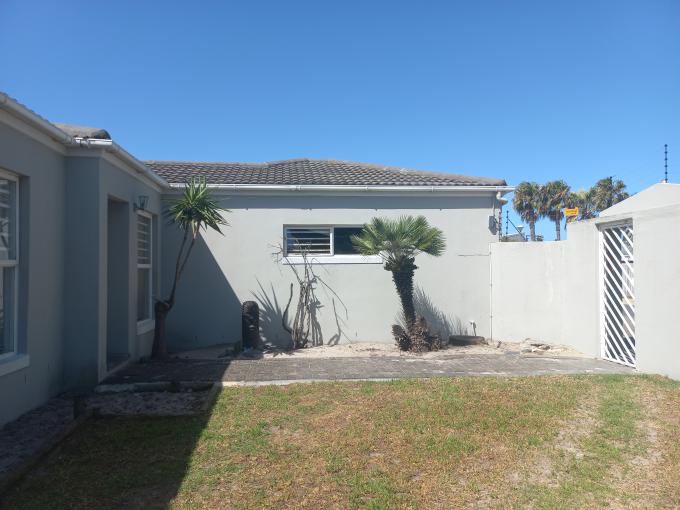 3 Bedroom House for Sale For Sale in Blouberg Sands - MR573818