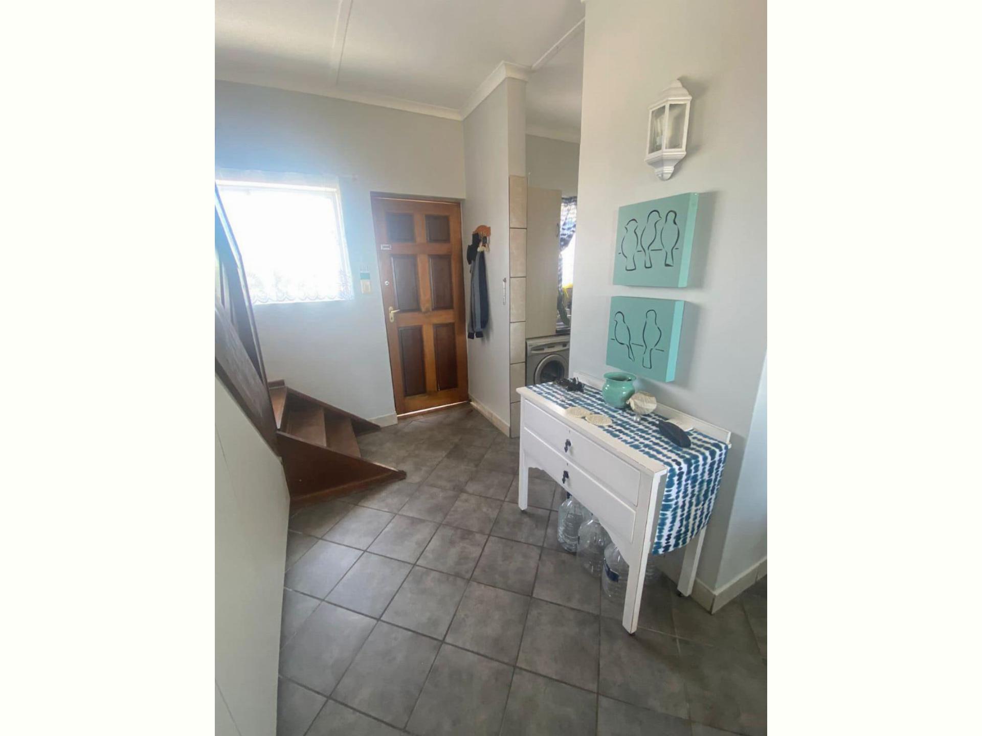 2 Bedroom Apartment for Sale For Sale in Dana Bay MR573827