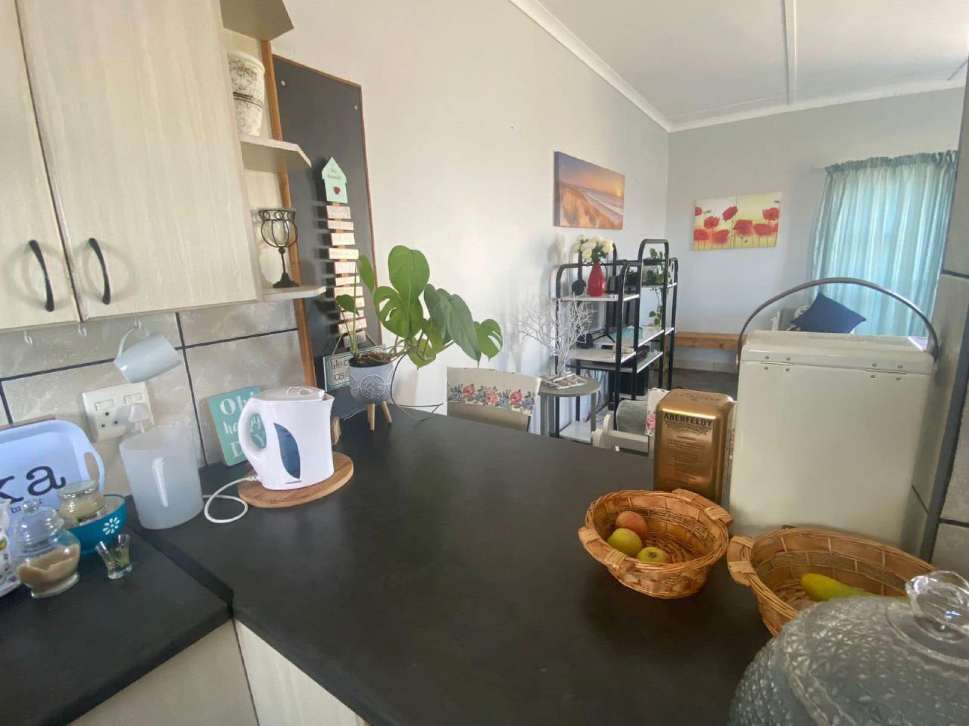 2 Bedroom Apartment for Sale For Sale in Dana Bay MR573827