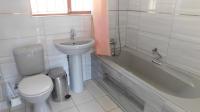 Bathroom 1 - 6 square meters of property in Dawncliffe