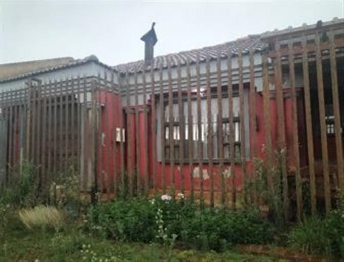 Standard Bank SIE Sale In Execution 4 Bedroom House for Sale in Vosloorus Ext 31 - MR574004