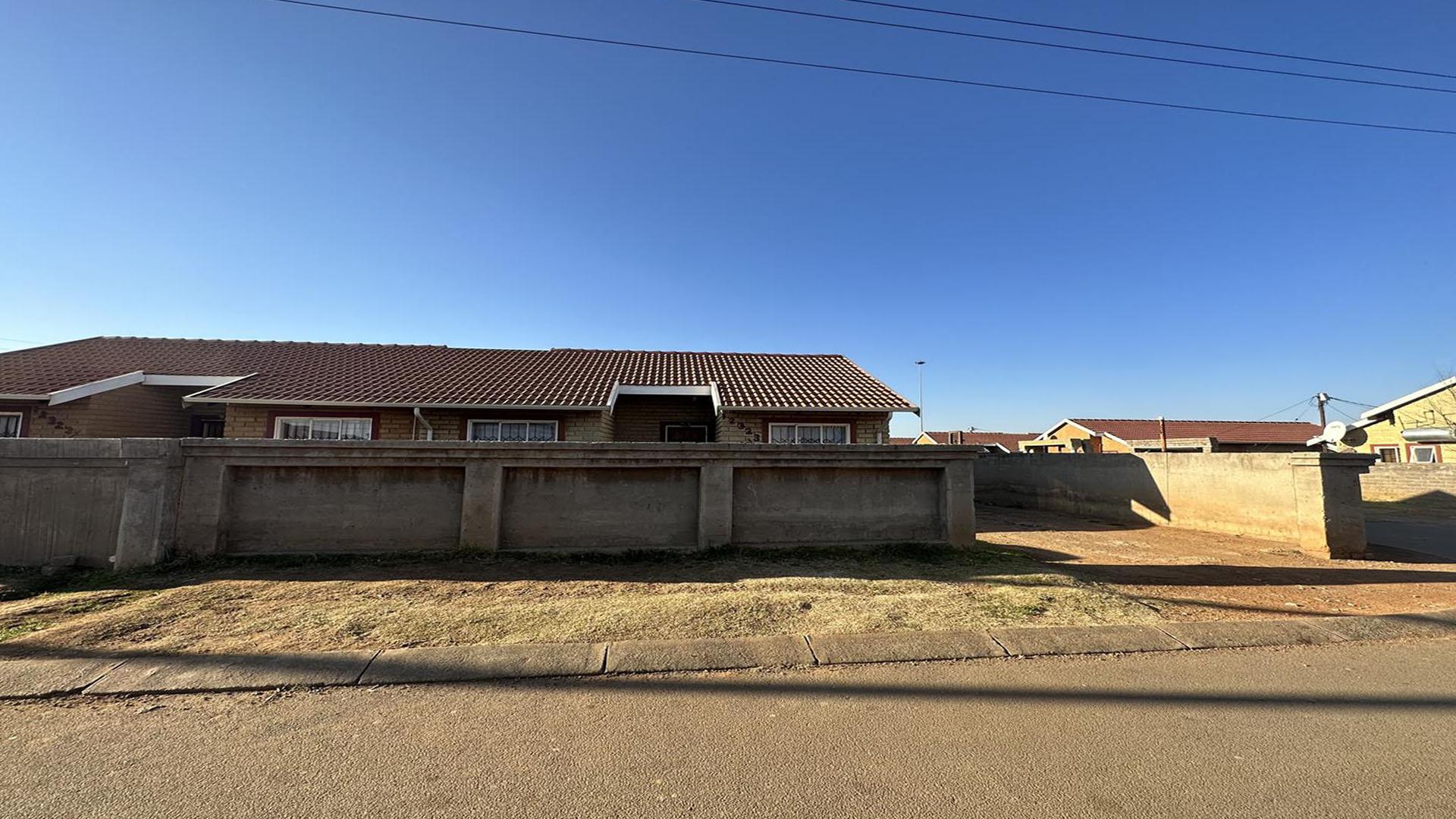 FNB Quick Sell 2 Bedroom House for Sale in Evaton MR574082