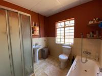 Bathroom 3+ of property in Kimberley