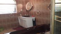 Bathroom 2 - 14 square meters of property in Bredell AH