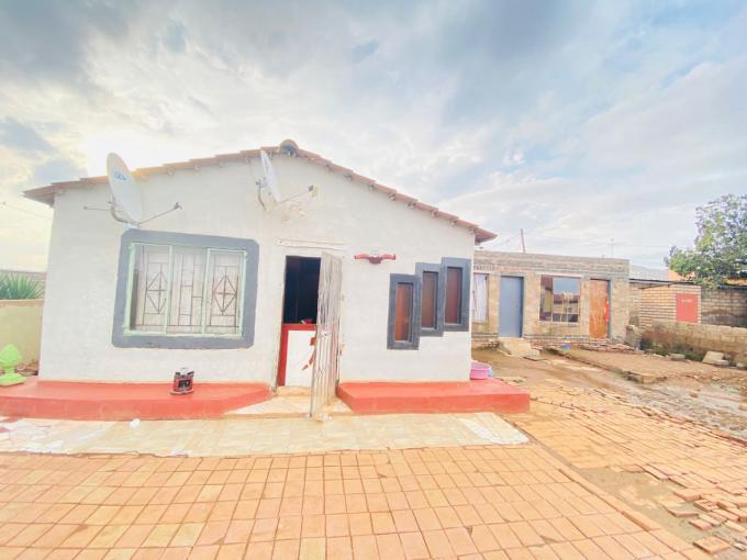 2 Bedroom House for Sale For Sale in Soshanguve - MR574270