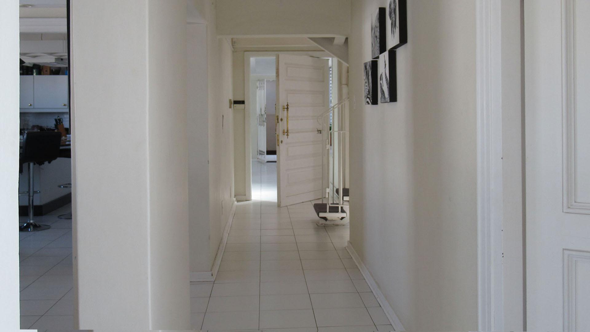 Spaces - 44 square meters of property in Killarney