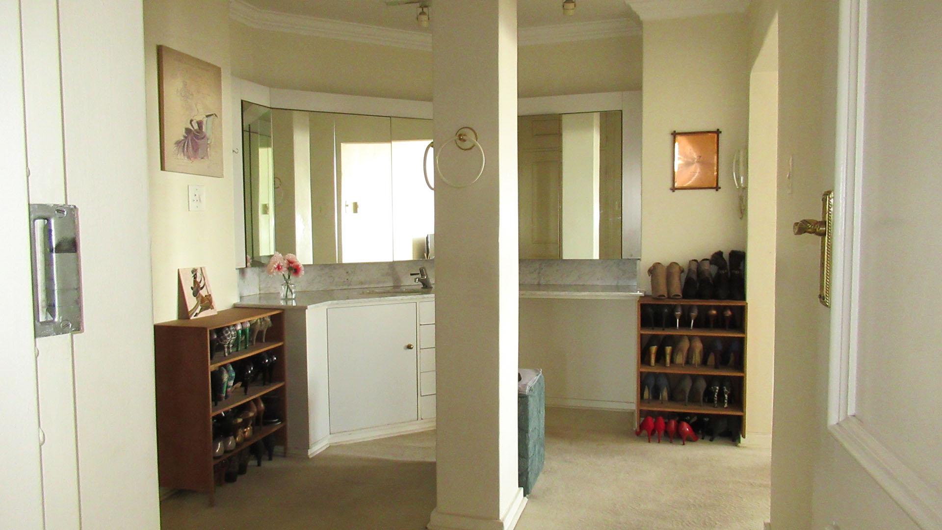 Main Bedroom - 42 square meters of property in Killarney