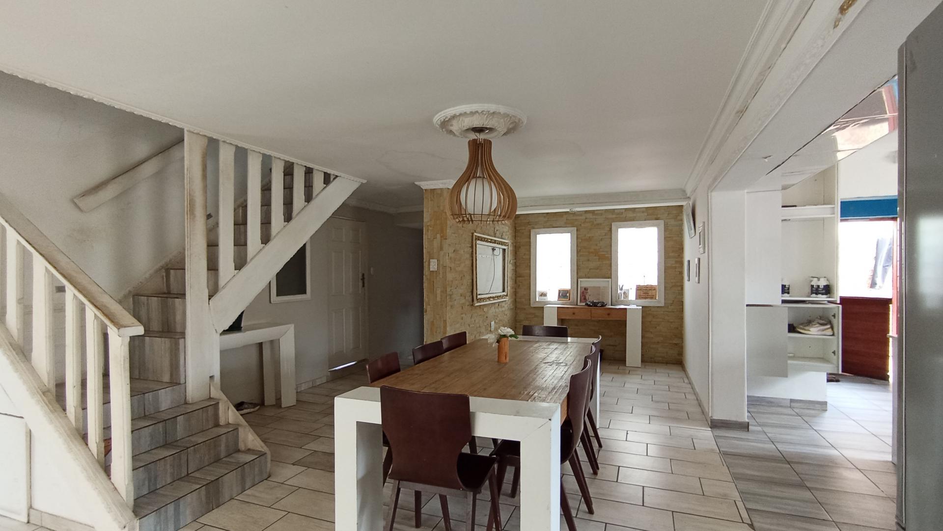 Dining Room - 13 square meters of property in Buccleuch
