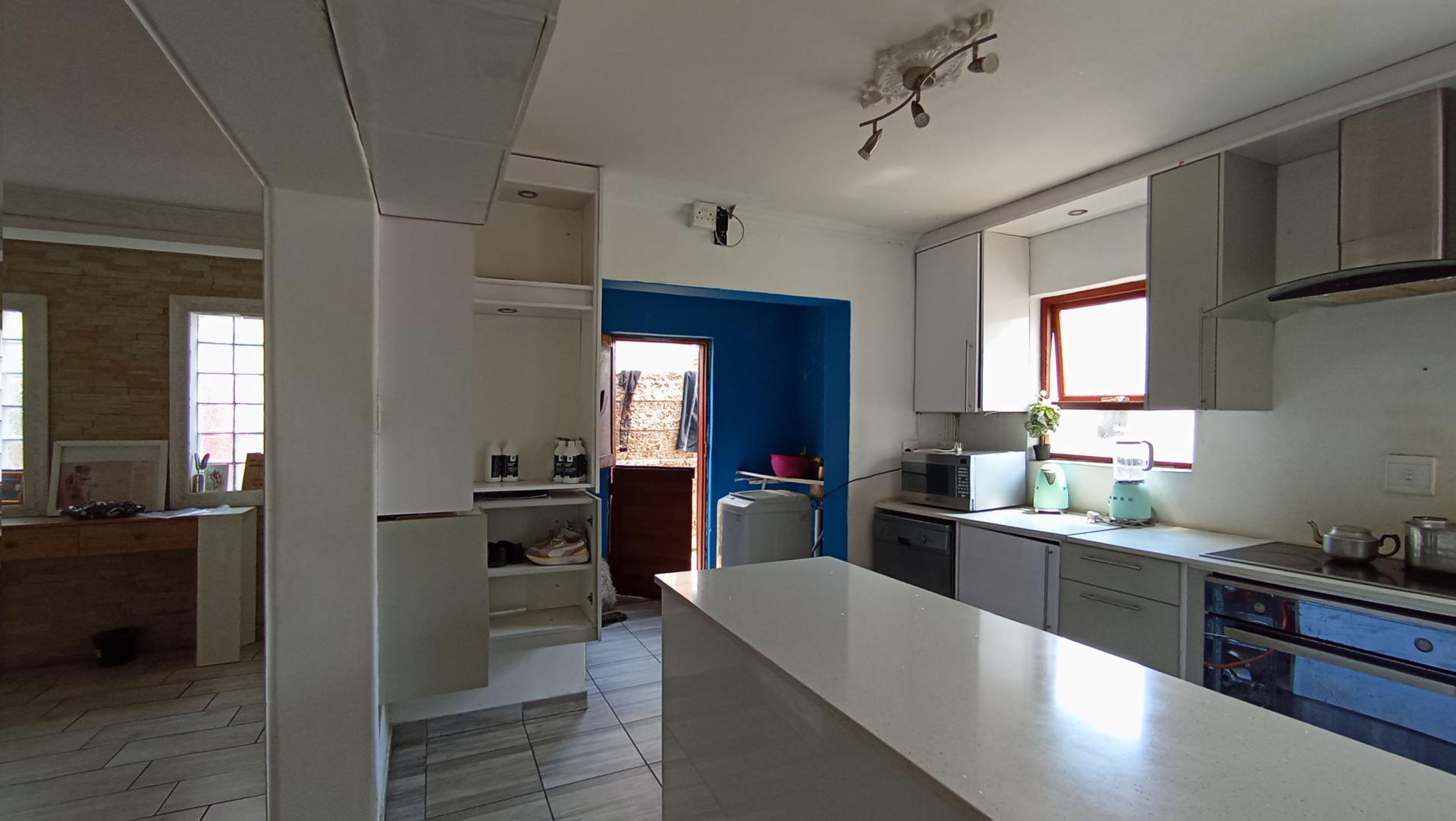 Kitchen - 15 square meters of property in Buccleuch