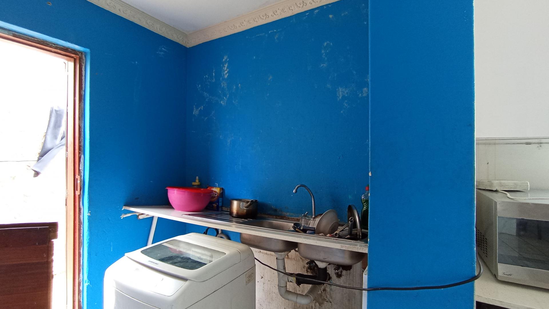 Scullery - 6 square meters of property in Buccleuch