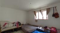 Bed Room 1 - 15 square meters of property in Buccleuch