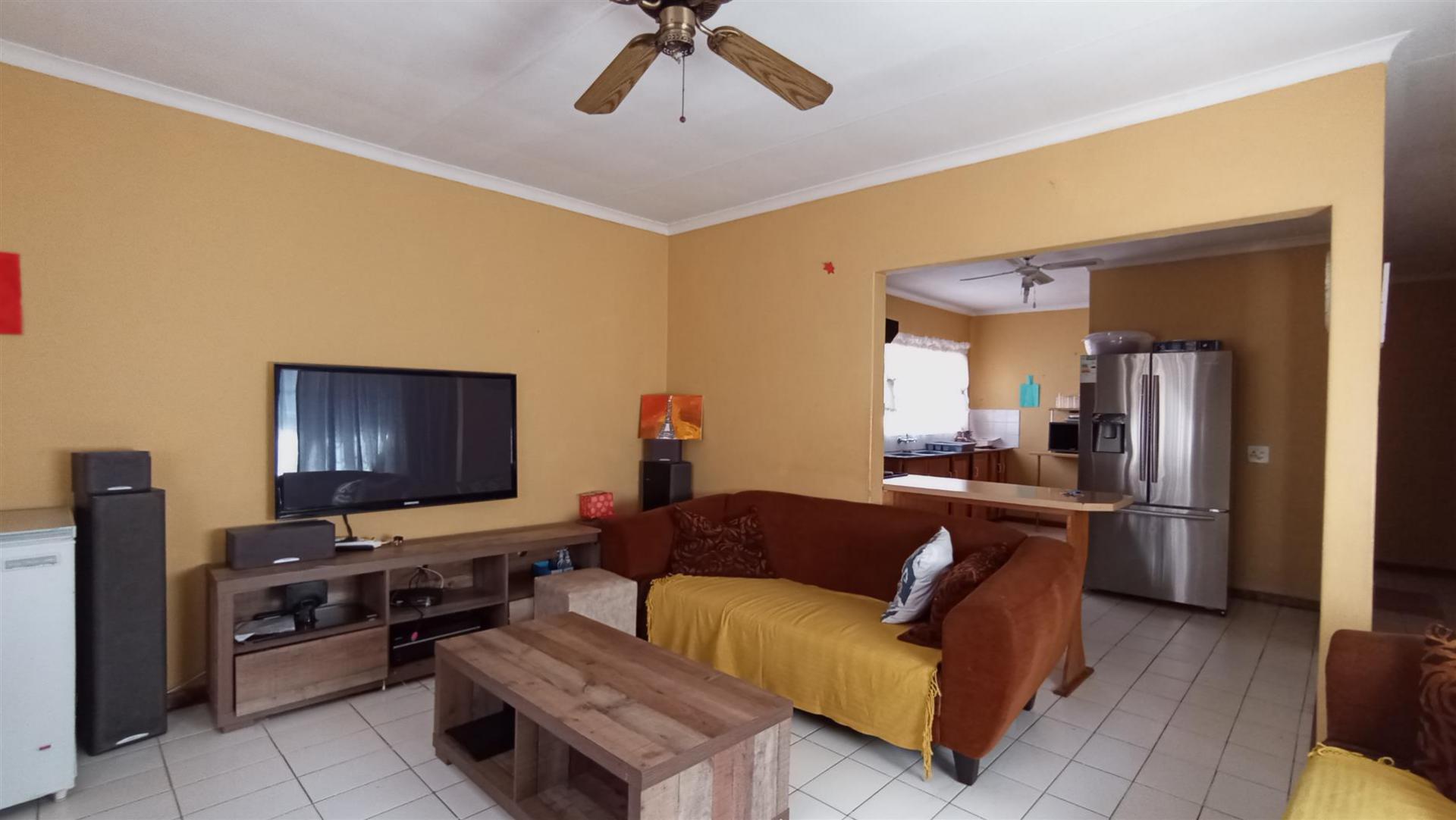 TV Room - 22 square meters of property in Doornpoort