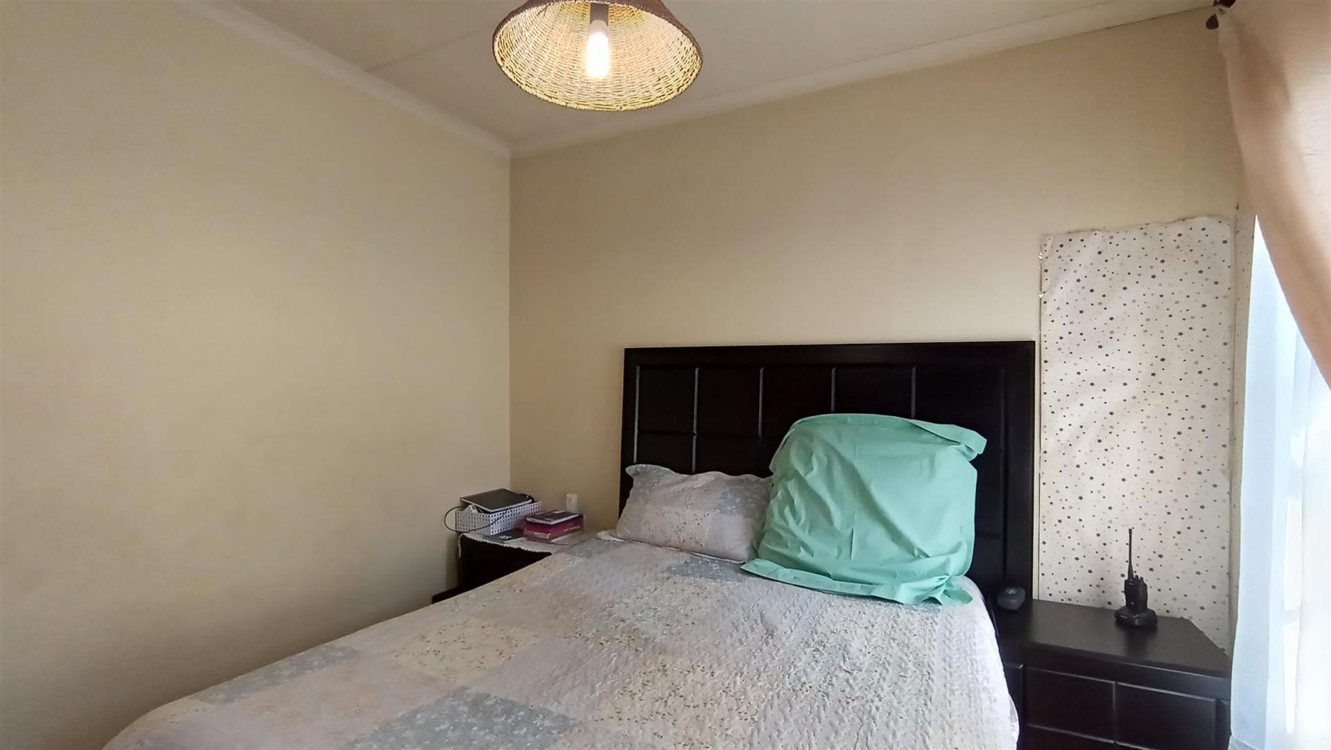 Bed Room 2 - 13 square meters of property in Doornpoort