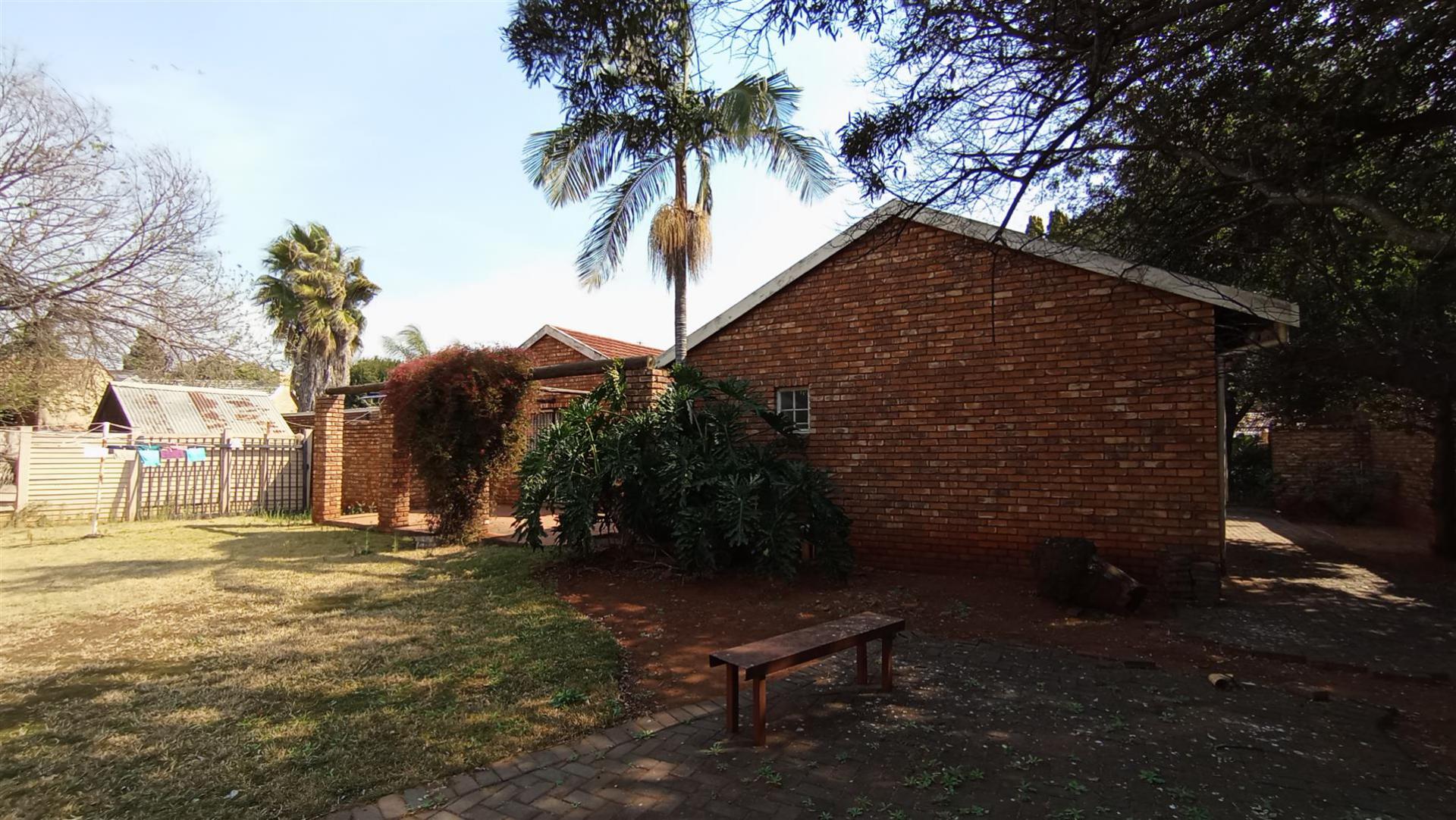 Backyard of property in Doornpoort