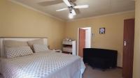 Main Bedroom - 22 square meters of property in Doornpoort