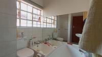 Main Bathroom - 6 square meters of property in Doornpoort