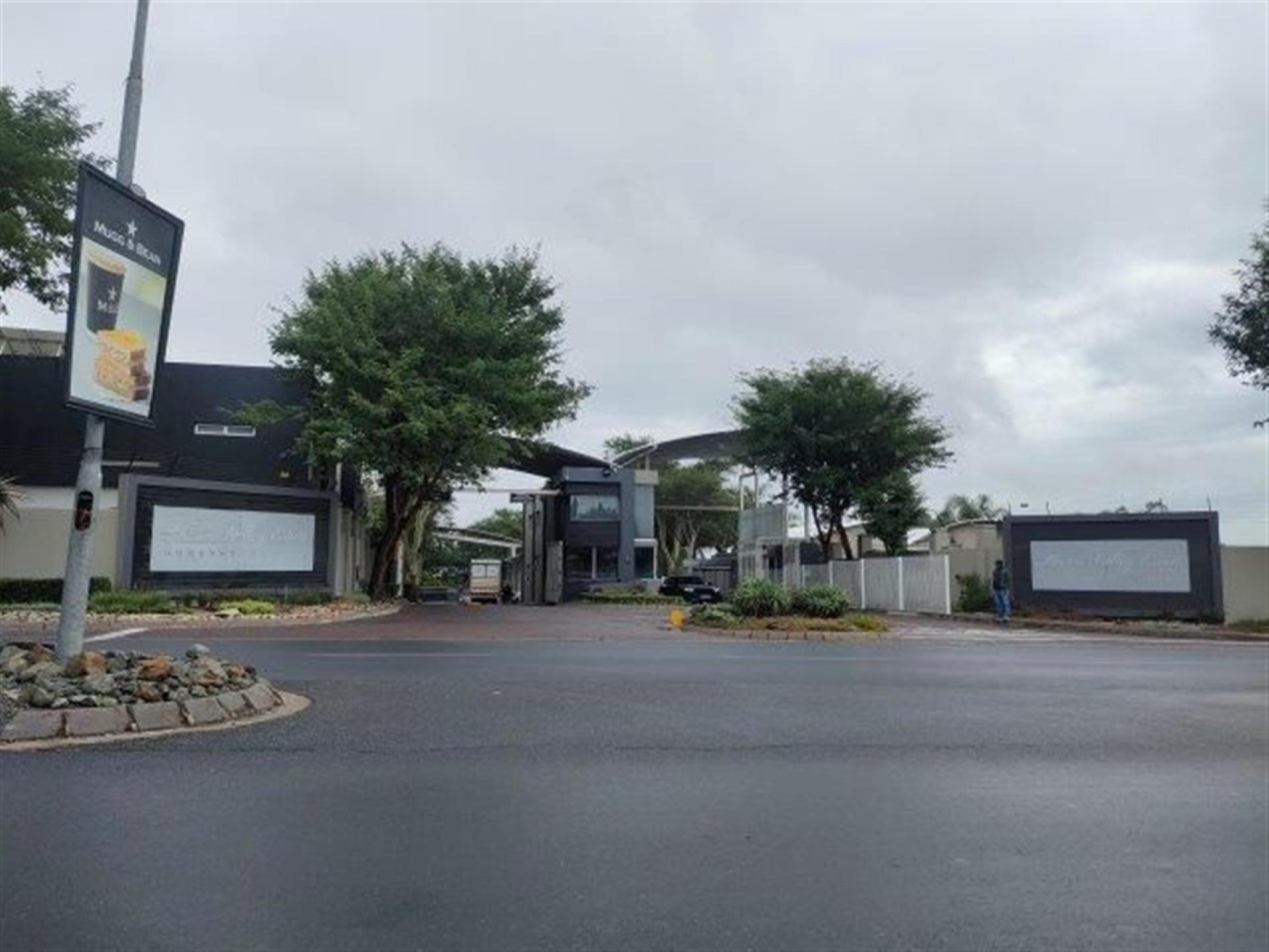 Front View of property in Greenstone Hill