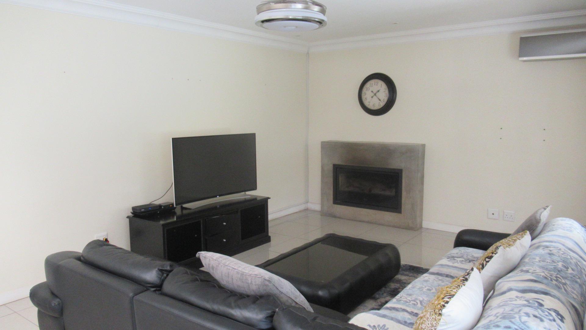 TV Room - 24 square meters of property in Parkmore