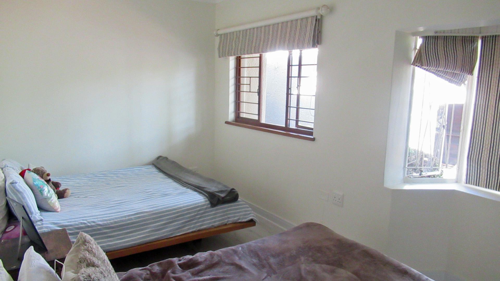 Bed Room 3 - 16 square meters of property in Parkmore