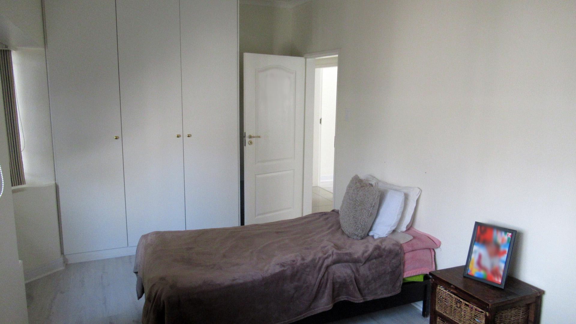 Bed Room 3 - 16 square meters of property in Parkmore