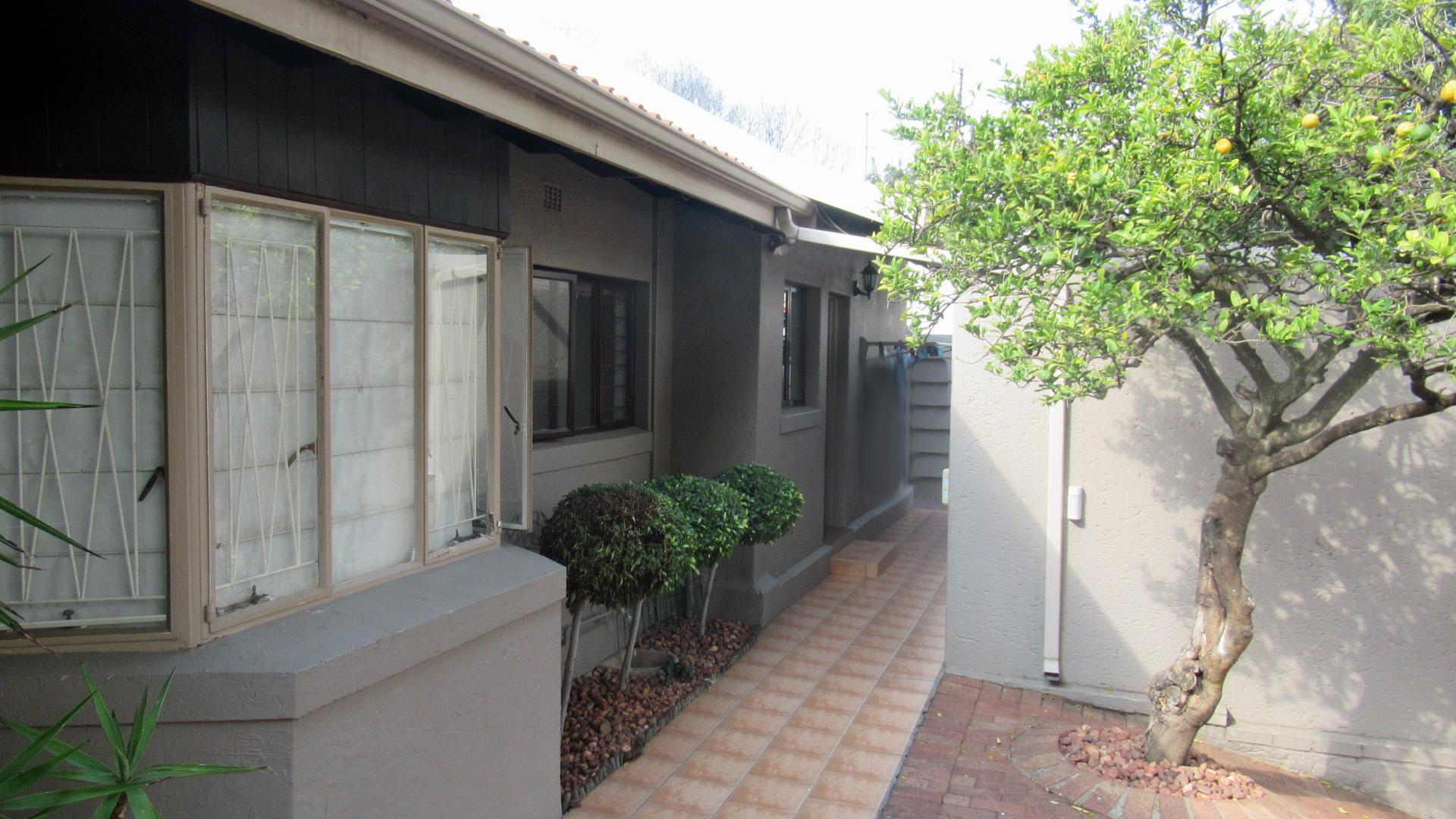 Backyard of property in Parkmore