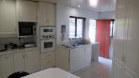 Kitchen - 14 square meters of property in Parkmore