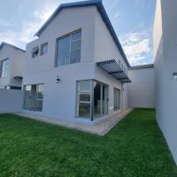 3 Bedroom 2 Bathroom Simplex for Sale for sale in Wilropark