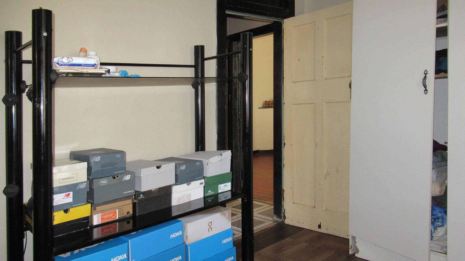 Bed Room 1 - 15 square meters of property in Glenesk