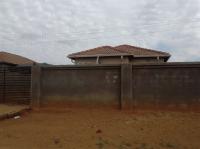 Front View of property in Gem Valley