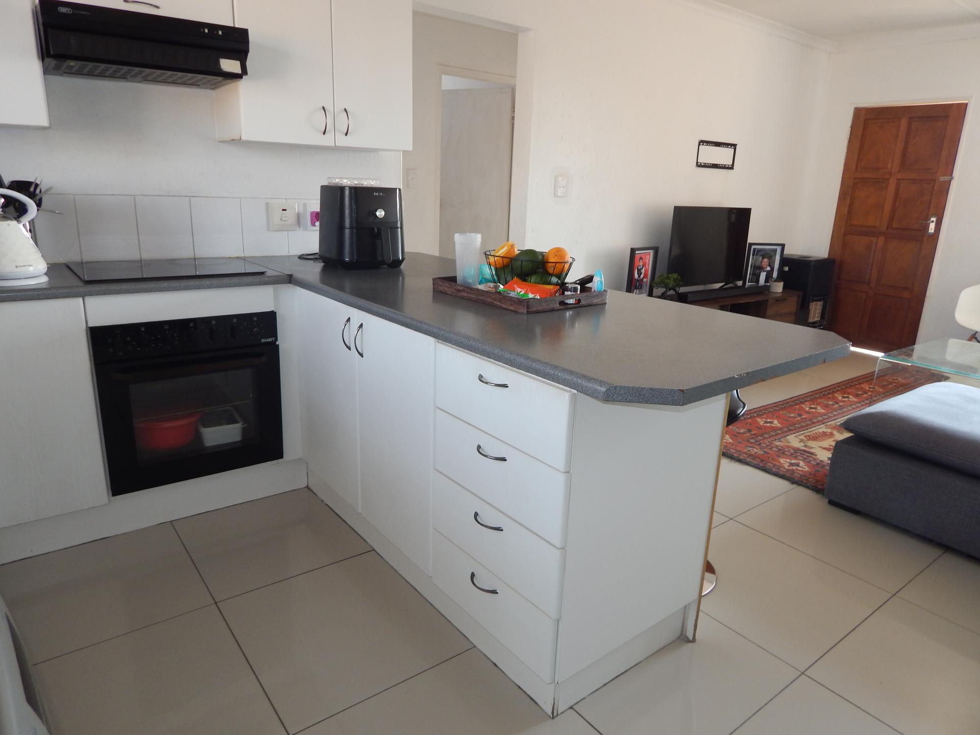  of property in Chloorkop