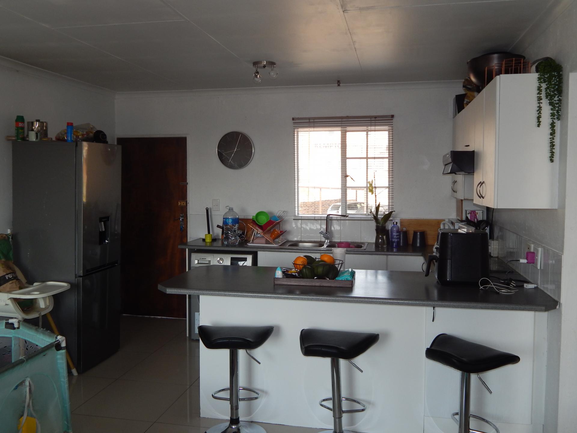  of property in Chloorkop
