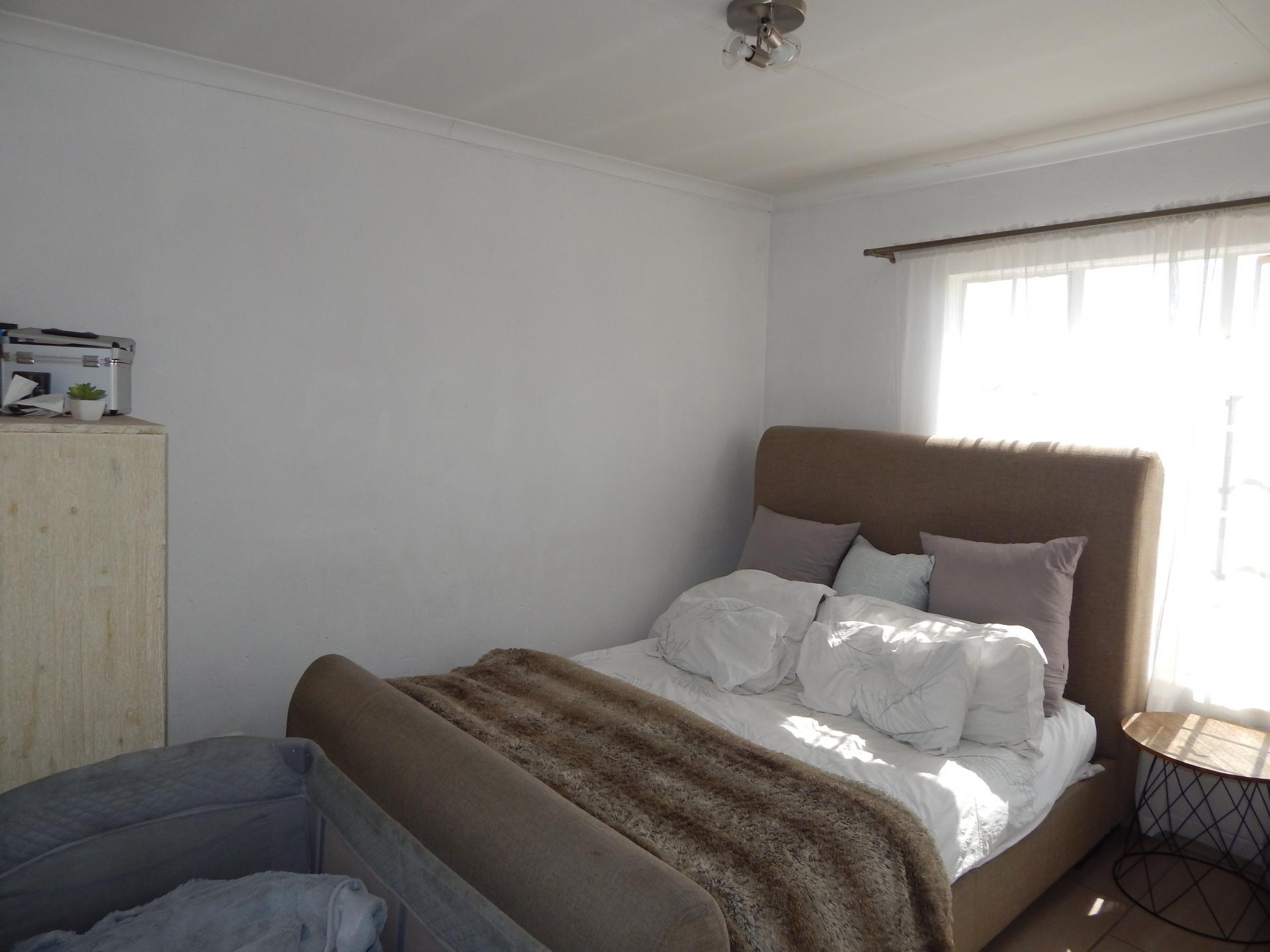  of property in Chloorkop
