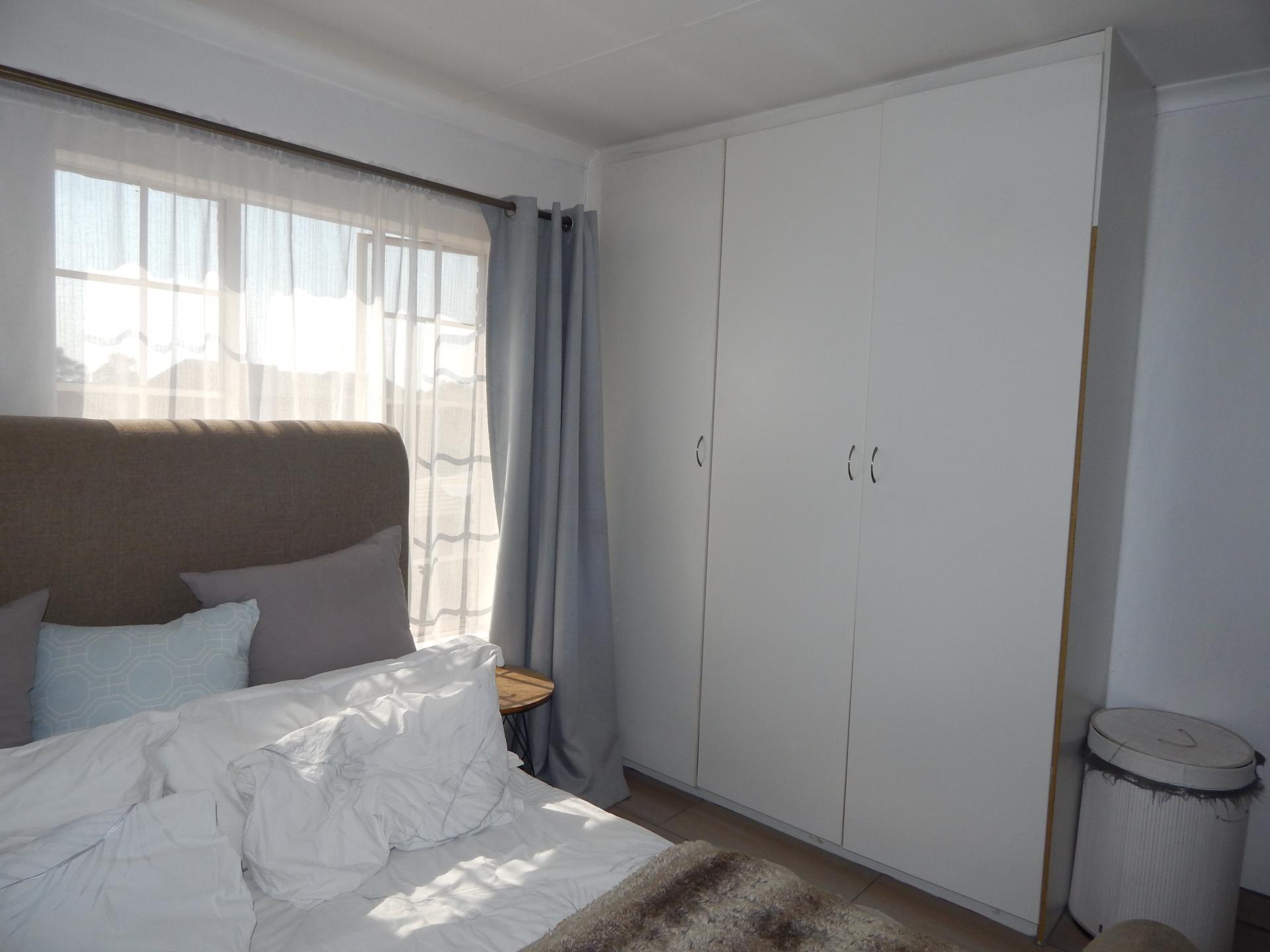  of property in Chloorkop