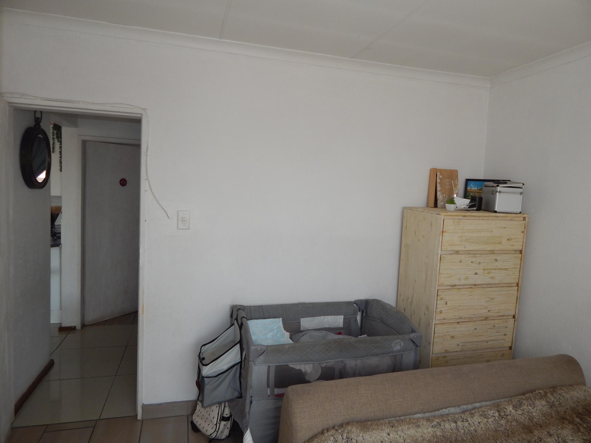  of property in Chloorkop