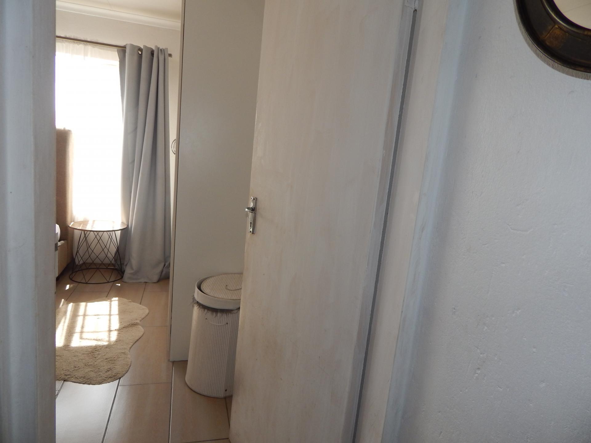  of property in Chloorkop