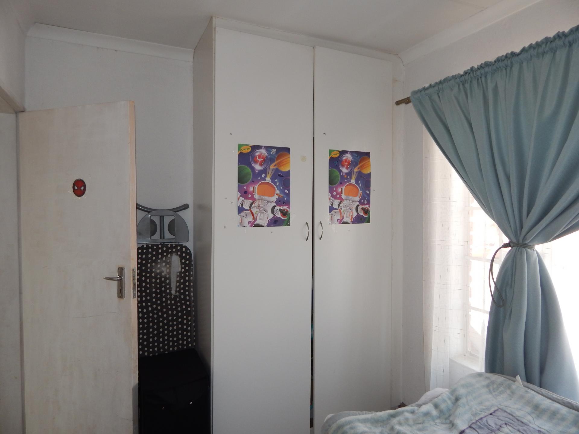  of property in Chloorkop