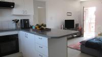 Kitchen - 10 square meters of property in Chloorkop