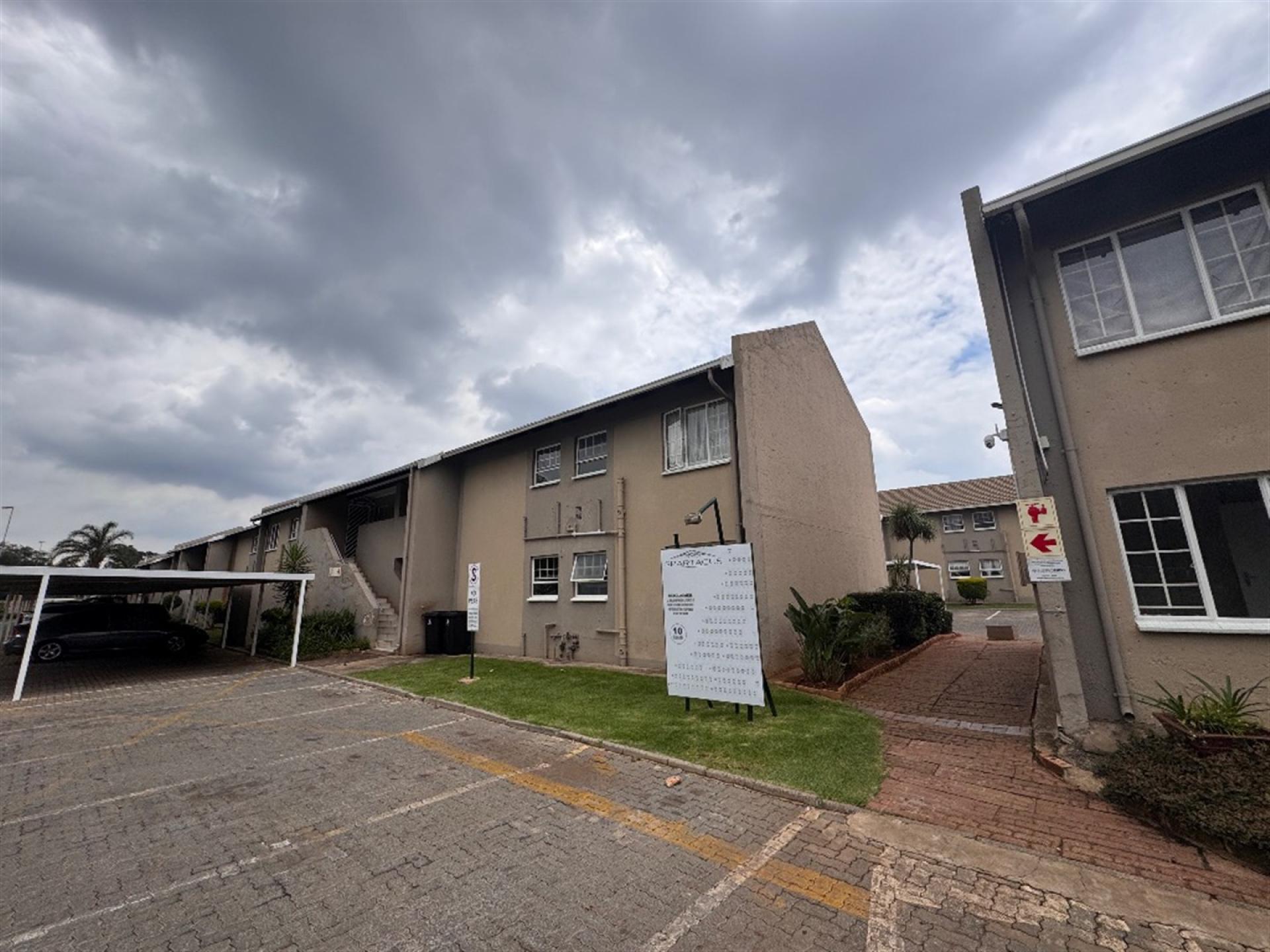 Front View of property in Ravenswood