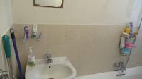 Bathroom 1 - 6 square meters of property in Greenstone Hill