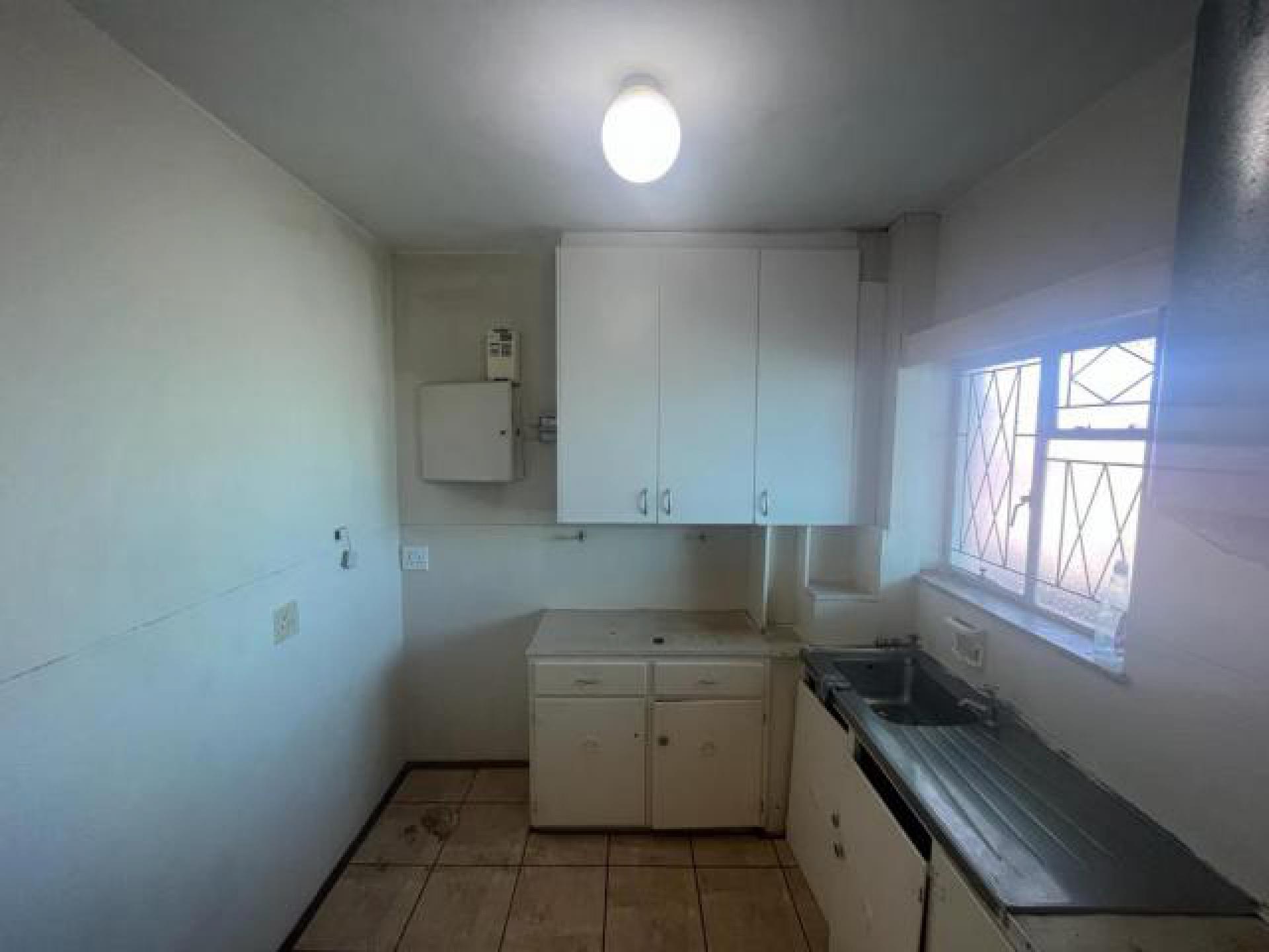 Kitchen of property in Port Elizabeth Central