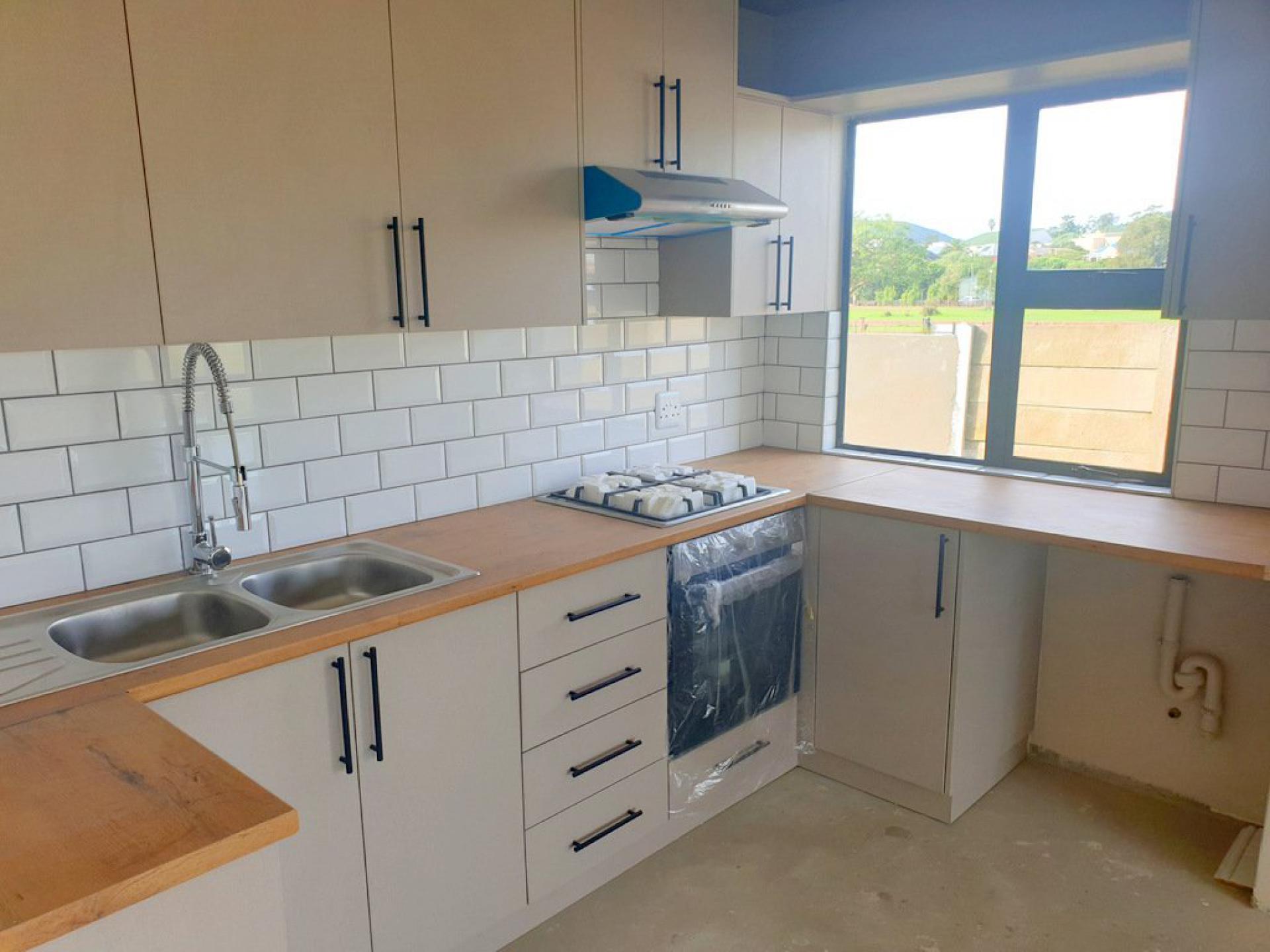 3 Bedroom House for Sale For Sale in Albertinia MR575038