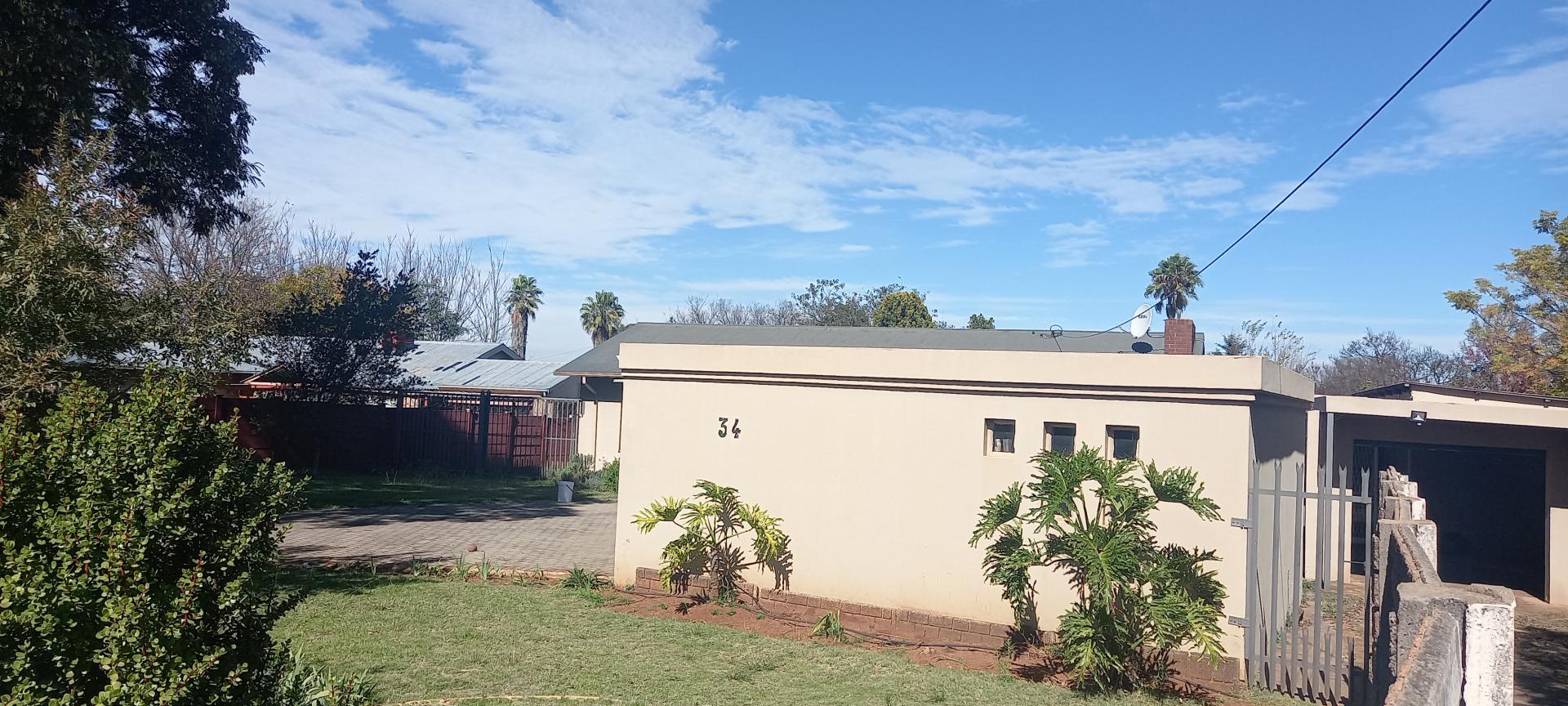 5 Bedroom House for Sale For Sale in Valhalla MR575074 M