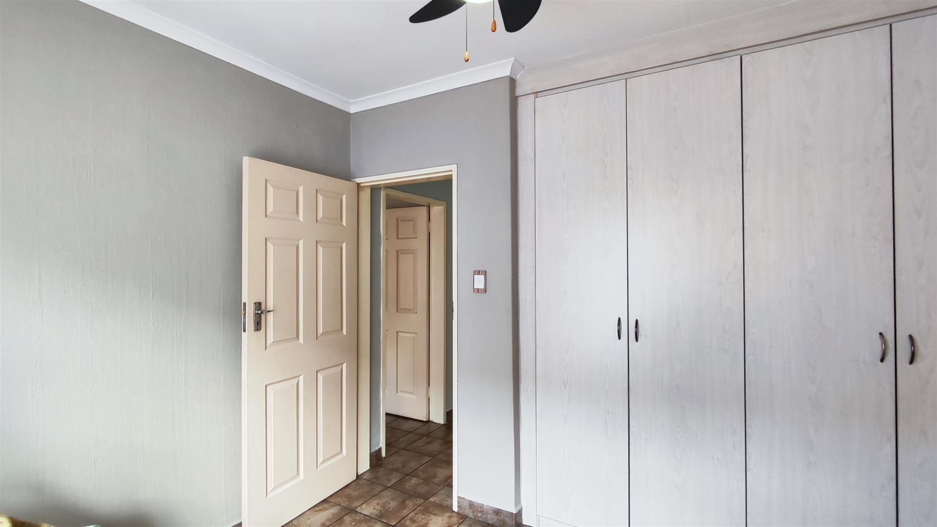 Bed Room 2 - 13 square meters of property in Nigel