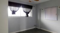 Bed Room 1 - 13 square meters of property in Athlone Park